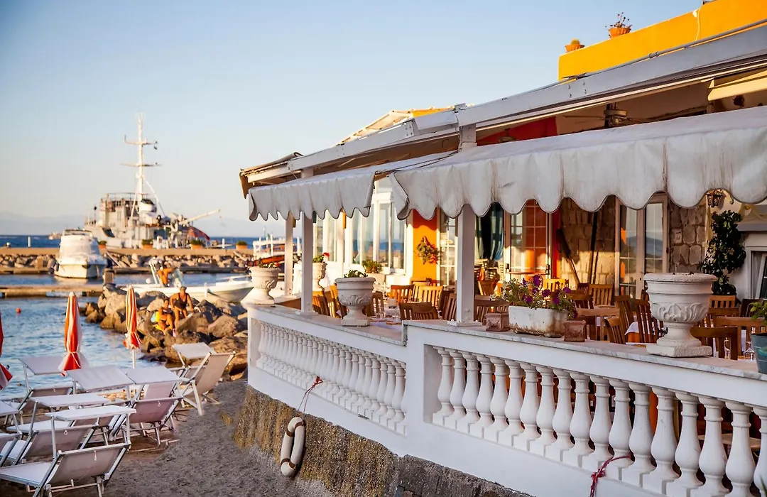 Hotel La Sirenella 3*